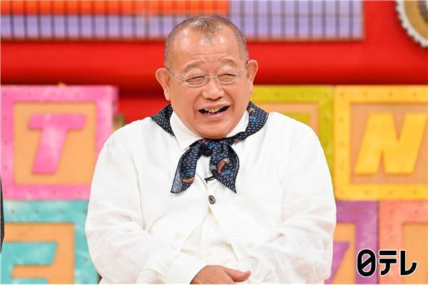 仰天ニュース…芸能人熱演…身近な事件！あおり運転のガラケー女に間違われ怒り逆襲🈑