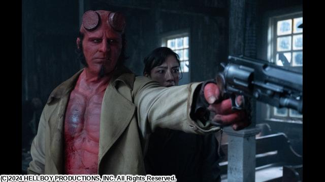 🈠🈙ヘルボーイ／ザ・クルキッドマン（字幕版）🅍