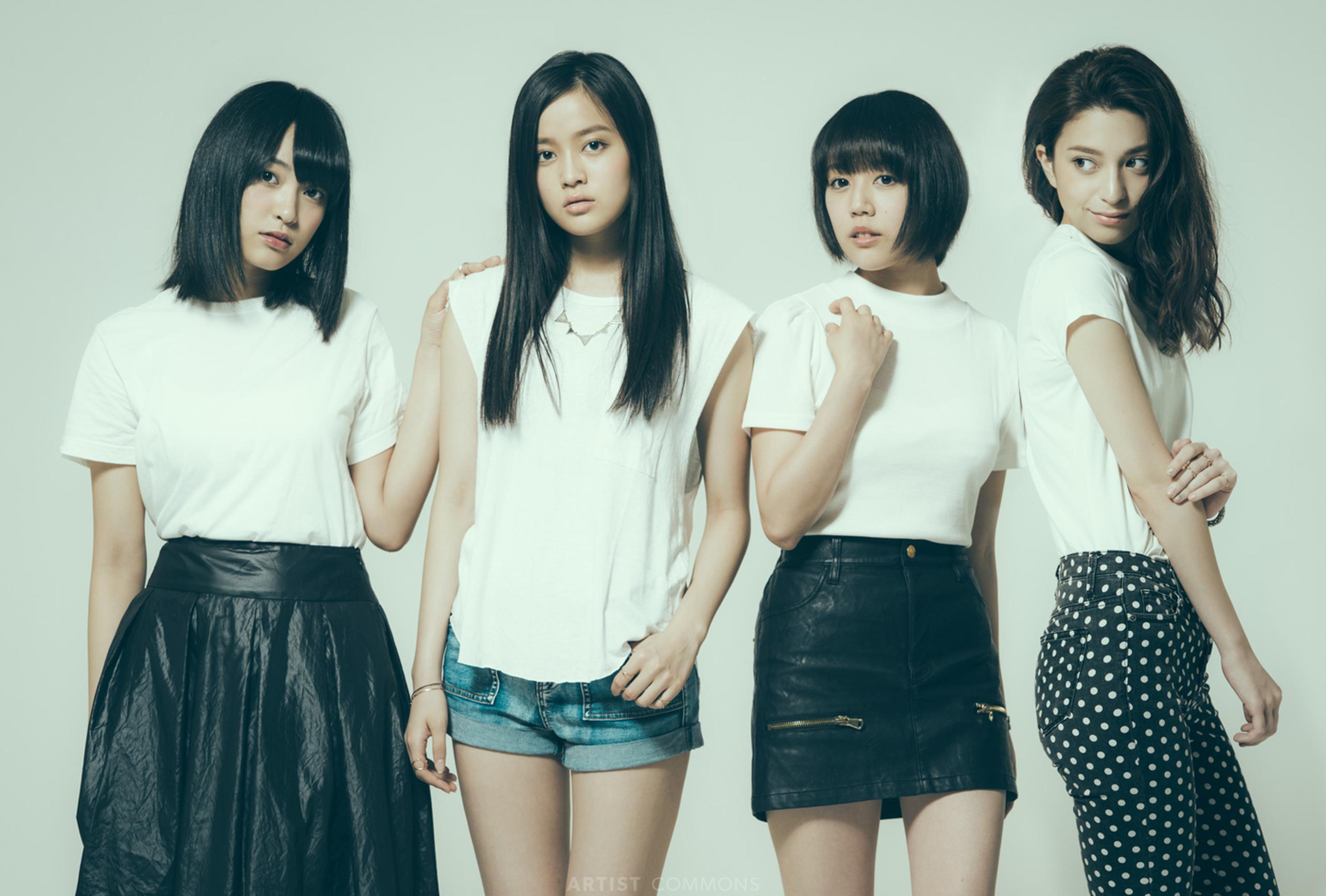 コムシコムサ（コムシコムサ）