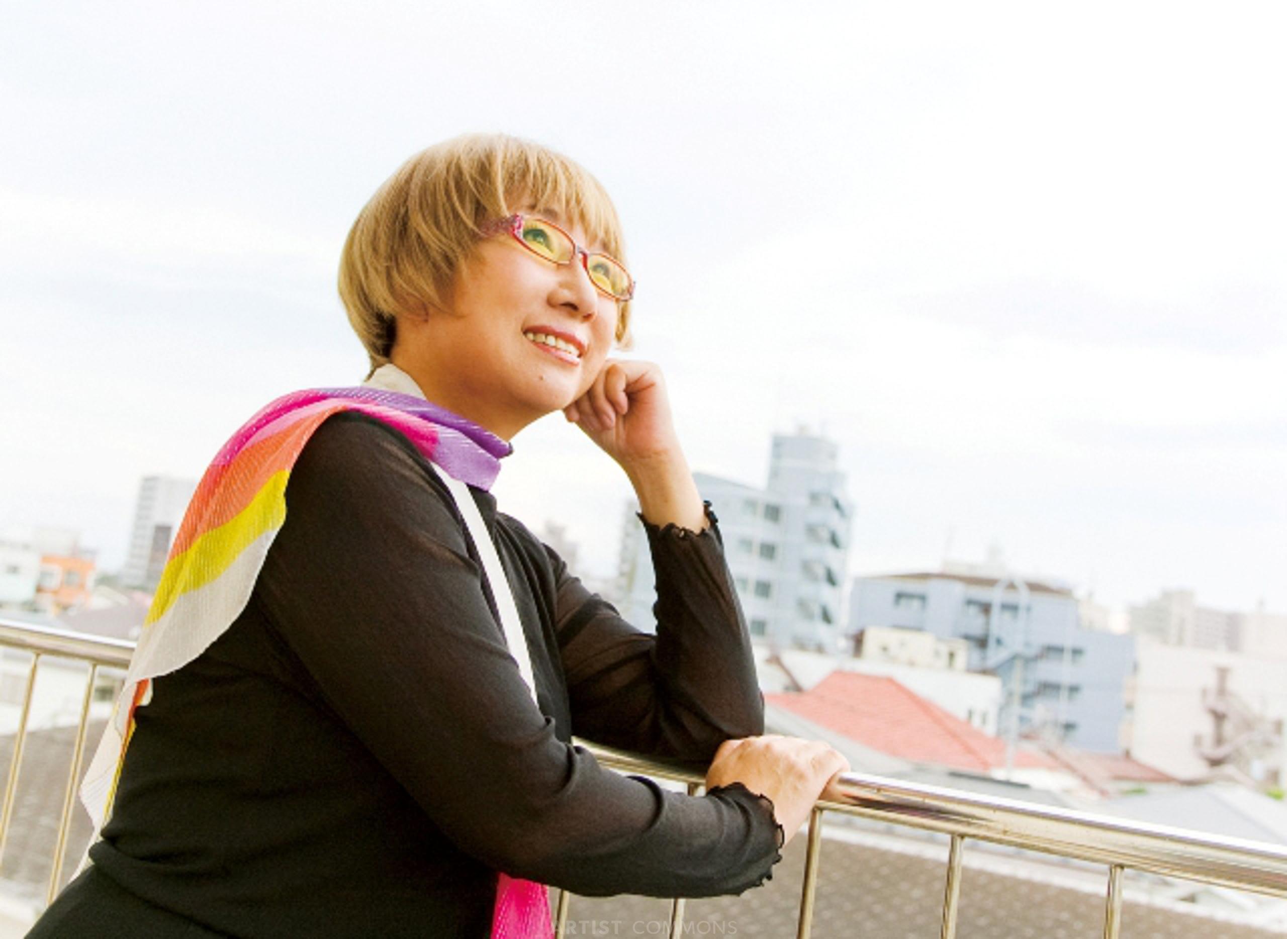 秦 万里子（ハタ マリコ）