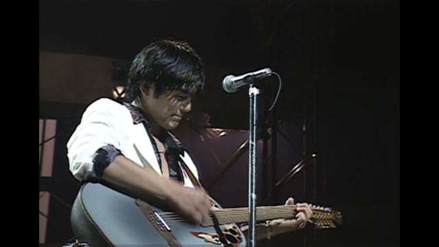 🈠尾崎豊　もうひとつのリアリティ　“ＬＩＶＥ　＋　ＤＯＣＵＭＥＮＴＡＲ…