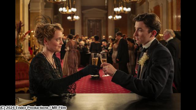 🈠Ｖｉｅｎｎａ　Ｂｌｏｏｄ／ヴィエナ・ブラッド４　＃２🈔🈑