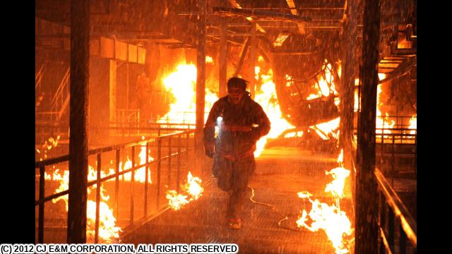 🈙ザ・タワー　超高層ビル大火災（字幕版）🅍