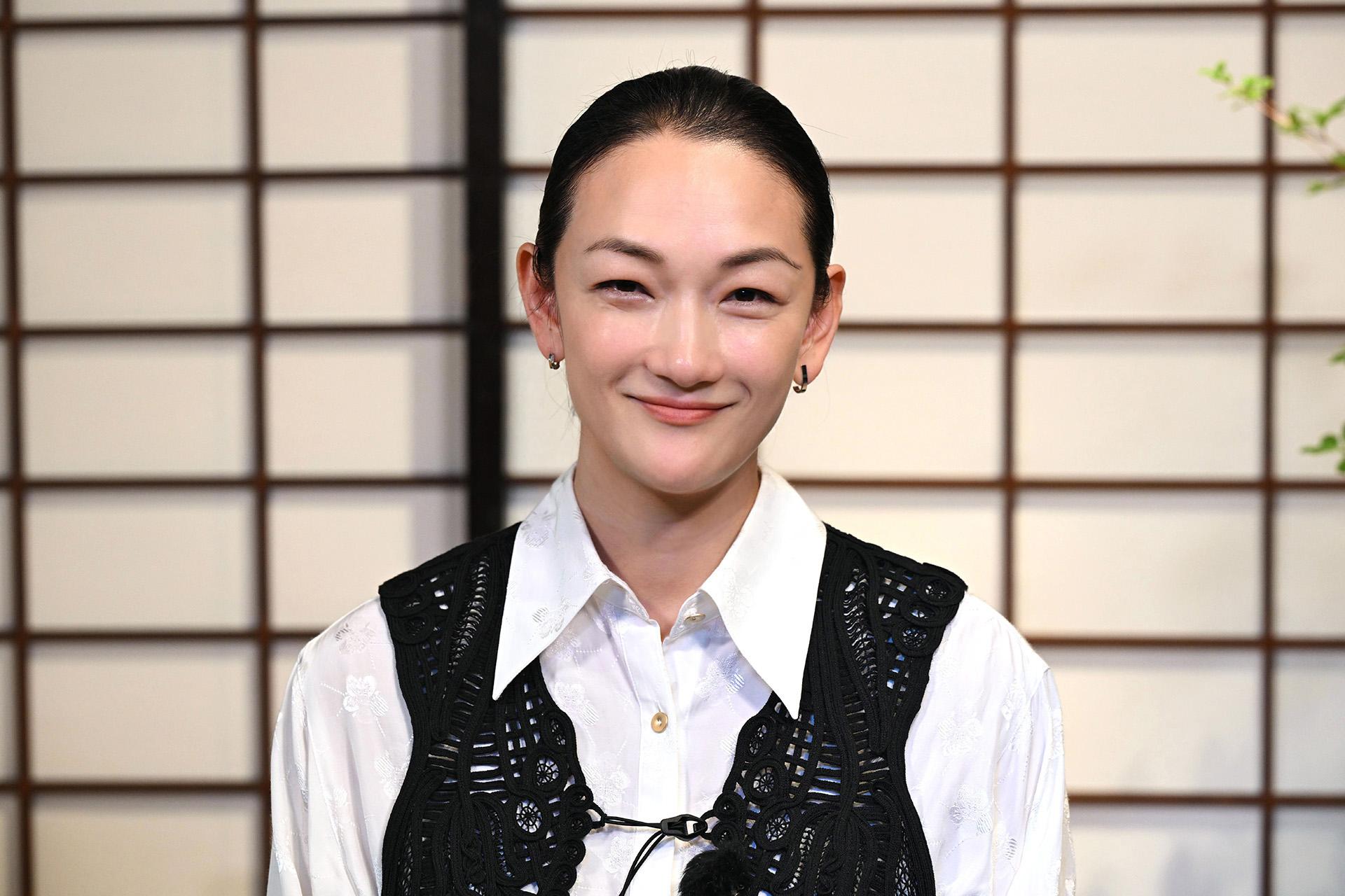 🈑冨永愛の伝統ｔｏ未来　第二章　無形文化遺産の小千谷縮！冨永愛が職人技に挑む