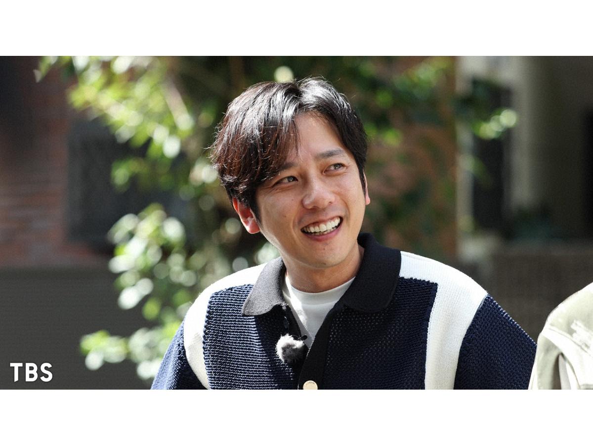 🈟岡田准一とロバート秋山の今さらシロー!二宮和也参戦!地元葛飾へ…タカラトミー潜入