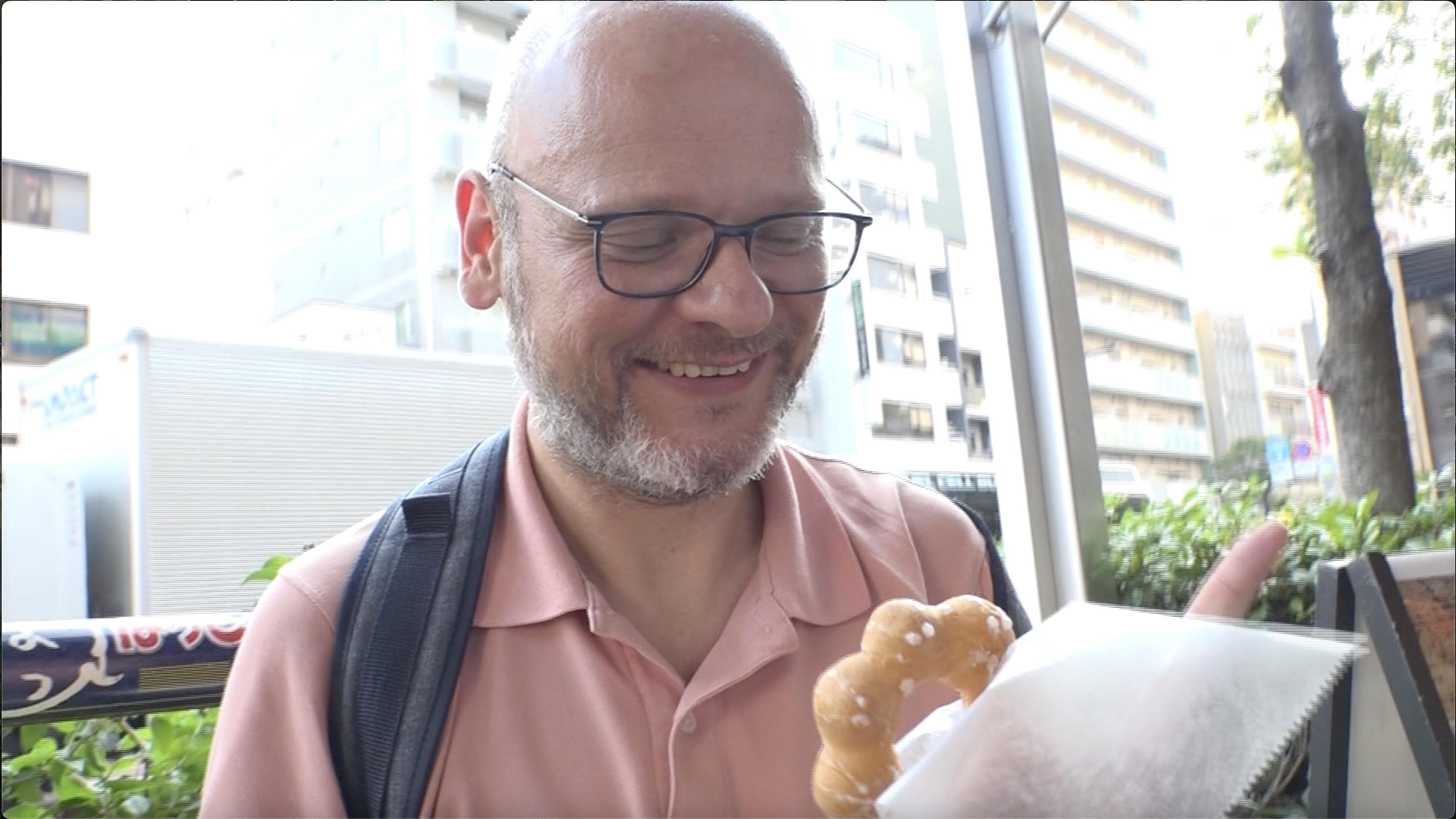 ＹＯＵは何しに日本へ？★ミスドがつないだ不思議な縁＆リンゴ爆食娘が青森へ🈑