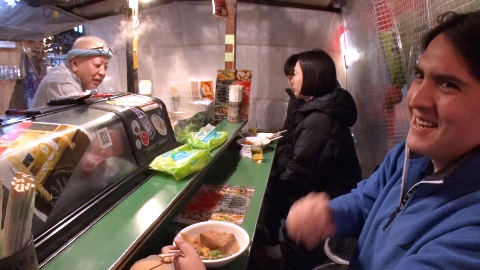 ＹＯＵは何しに日本へ？★頼りは写真１枚!?１８年ぶりに恩人と再会＆全国の屋台飯🈑