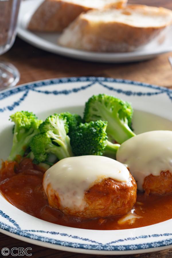 ３分クッキング🈑【ダブルチーズの煮込みチキンハンバーグ】