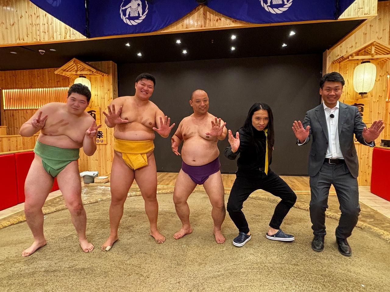 道産人間オズブラウン【怪力みちおが相撲ショーデビュー！力士相手に大金星なるか？】