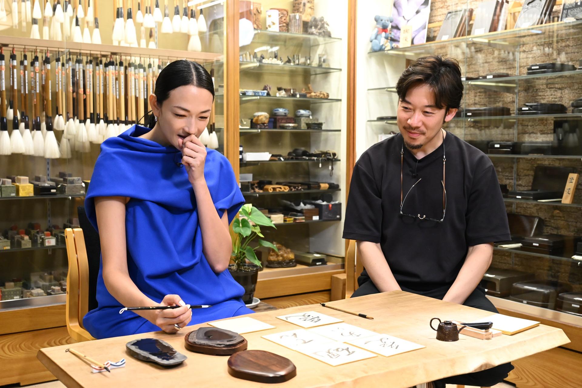 🈑冨永愛の伝統ｔｏ未来▽日本唯一の「製硯師」が挑む「空海の硯（すずり）」の再現