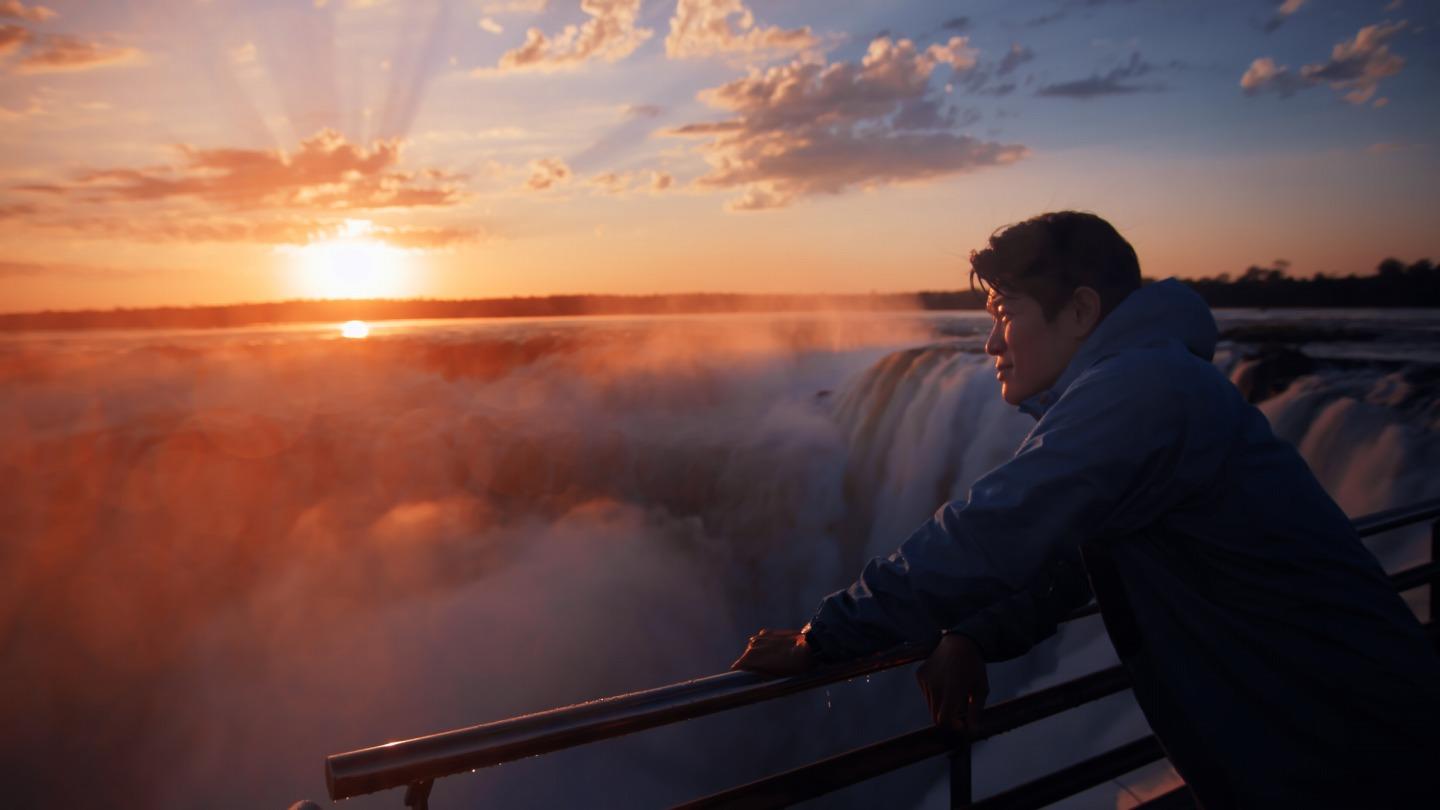 世界遺産４Ｋディレクターズカット版▼鈴木亮平が行く　世界最大級の滝