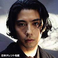 賀来 賢人(カク ケント)