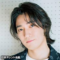 坂　泰斗