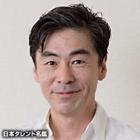 関秀人