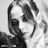 上木　彩矢