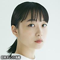 深川　麻衣
